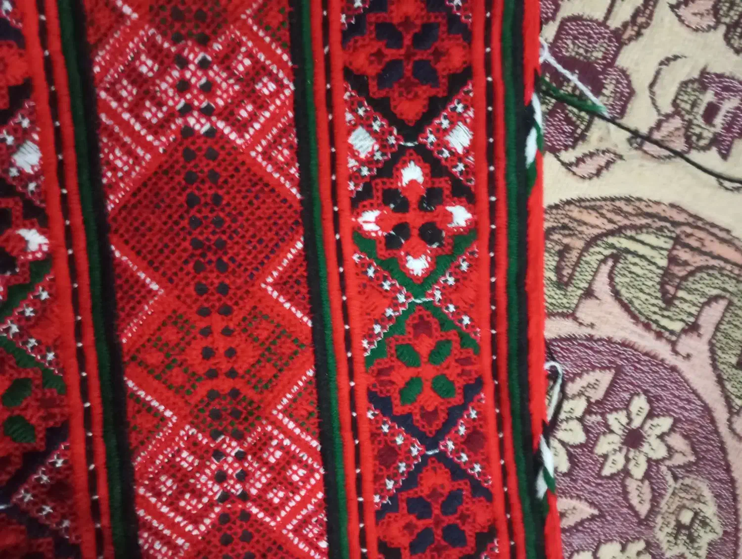 سرتوپ|لباس|زاهدان, |دیوار