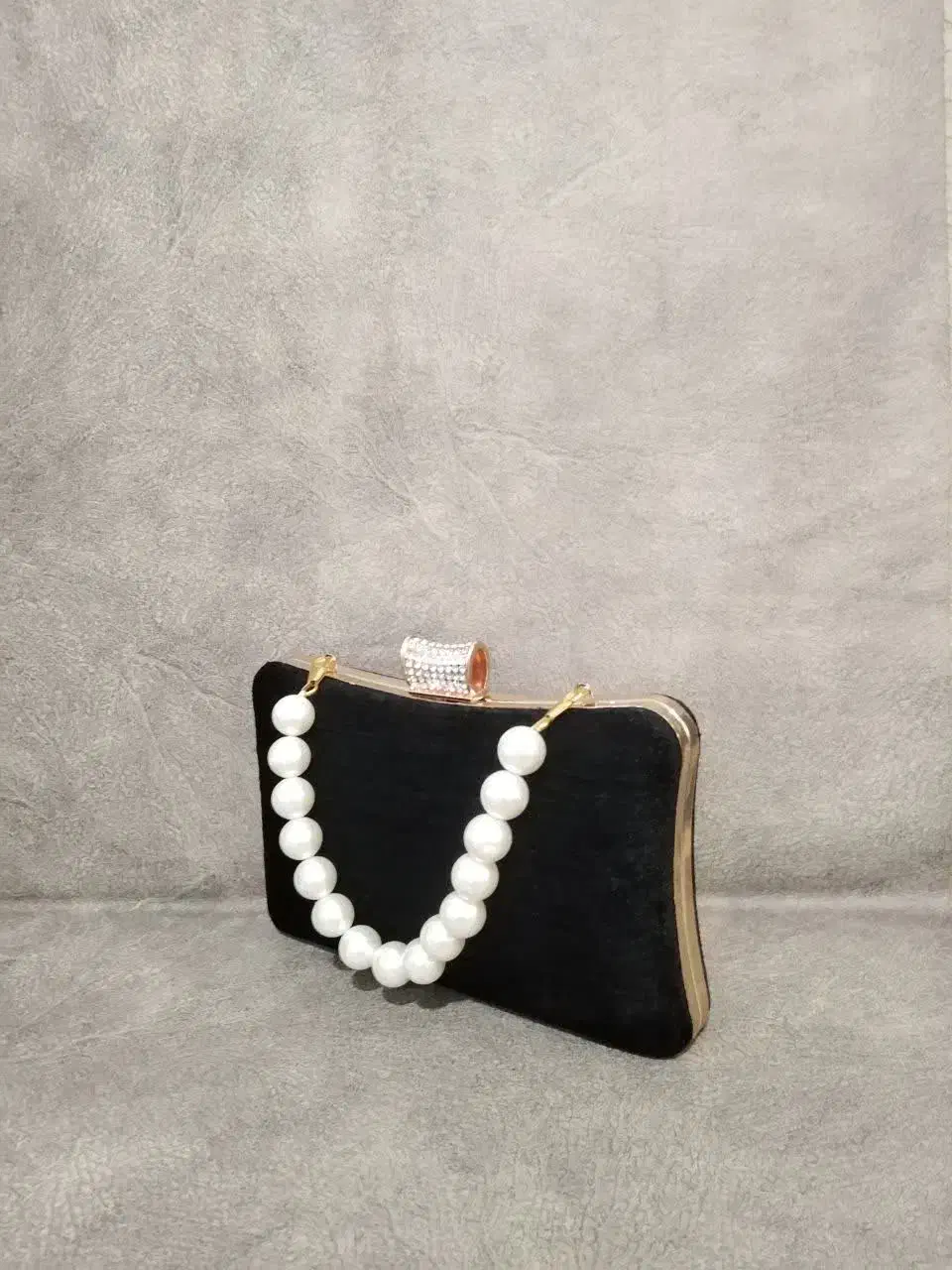 هدیه شیک و خاص برای روز مادر و روز زن|کیف، کفش، کمربند|همدان, |دیوار