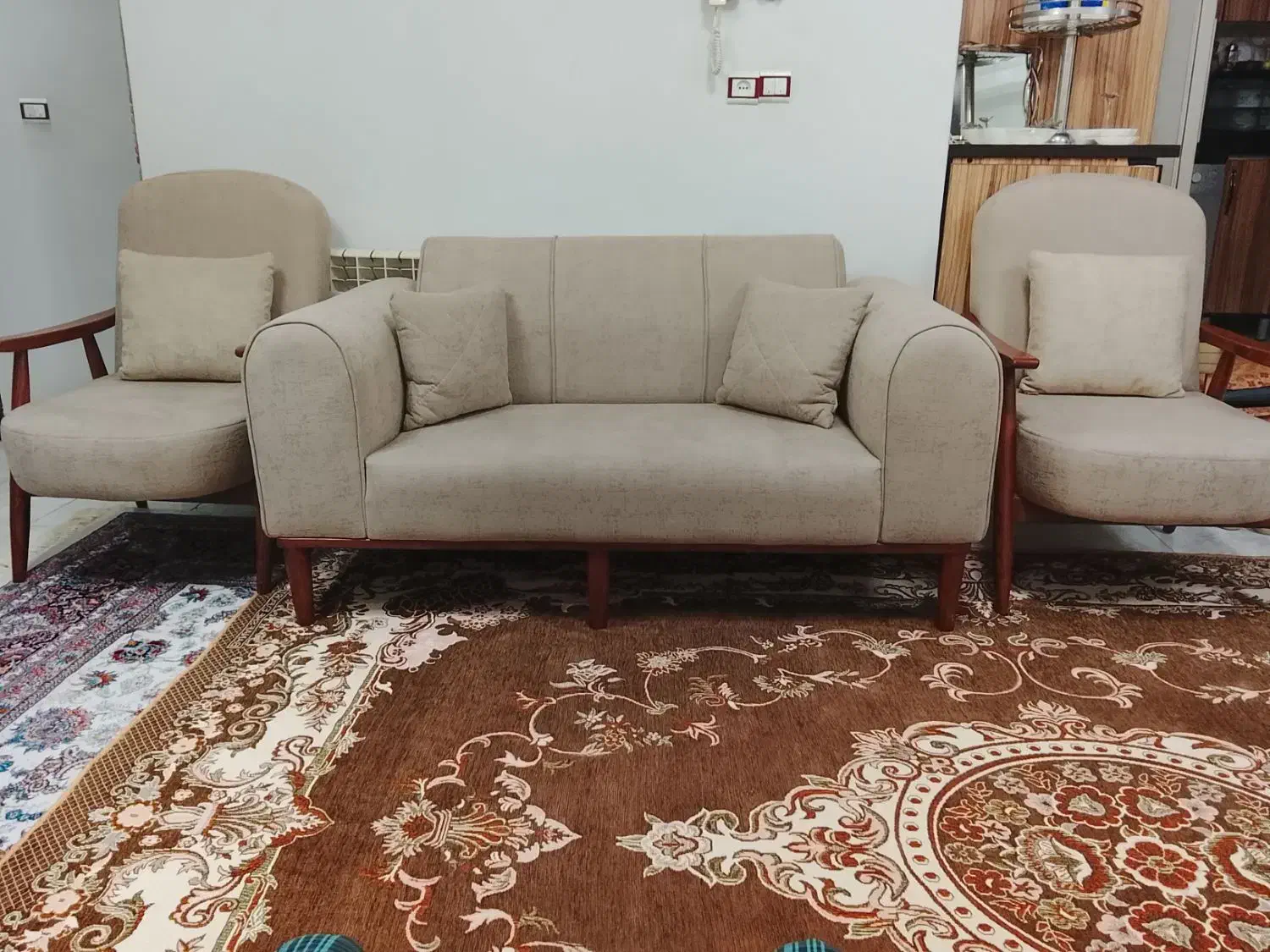 فروش مبل،میز نهارخوری از تولید به مصرف بدون واسطه|مبلمان خانگی و میز عسلی|بهشهر, |دیوار