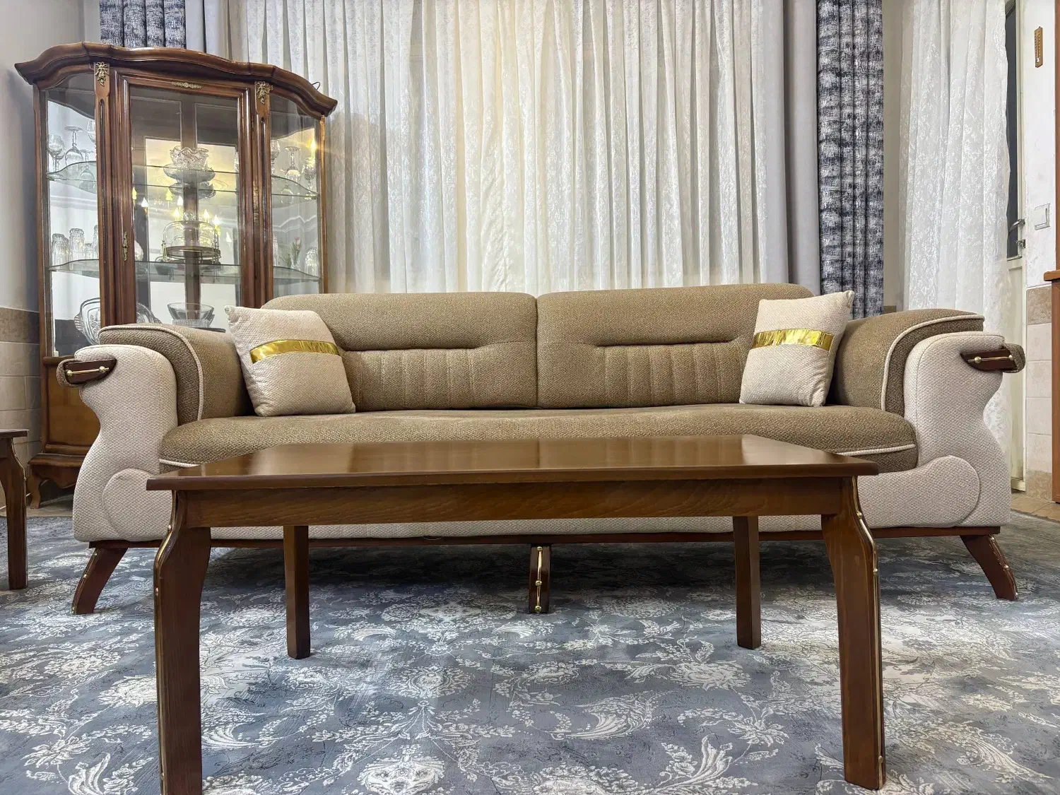 مبلمان منزل|مبلمان خانگی و میز عسلی|گلپایگان, |دیوار