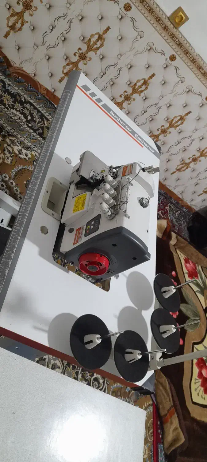 زیگزال بن هورس واقعا کم کار|چرخ خیاطی و ریسندگی|قیدار, |دیوار