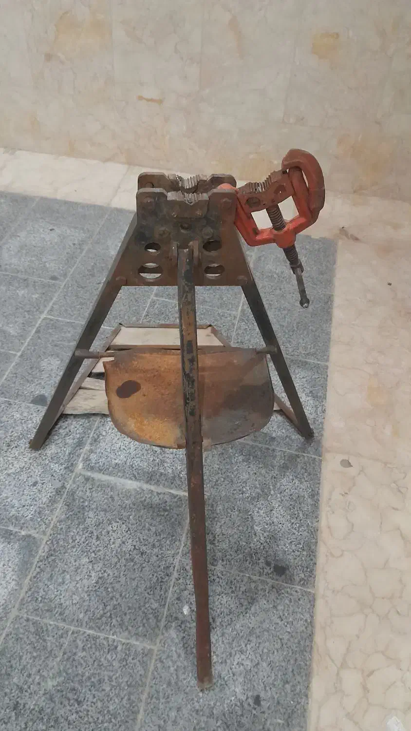 گیره ۶ انج|ابزارآلات|محلات, |دیوار