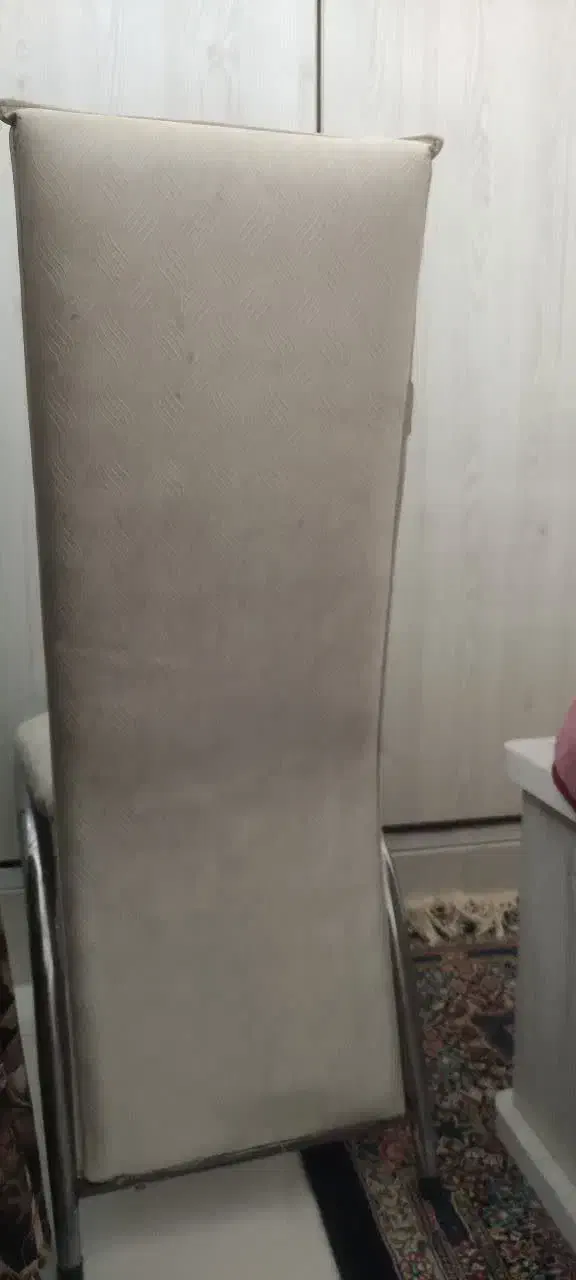 3عدد صندلی مناسب برای آشپزخانه یا رستوران|صندلی و نیمکت|گناباد, |دیوار