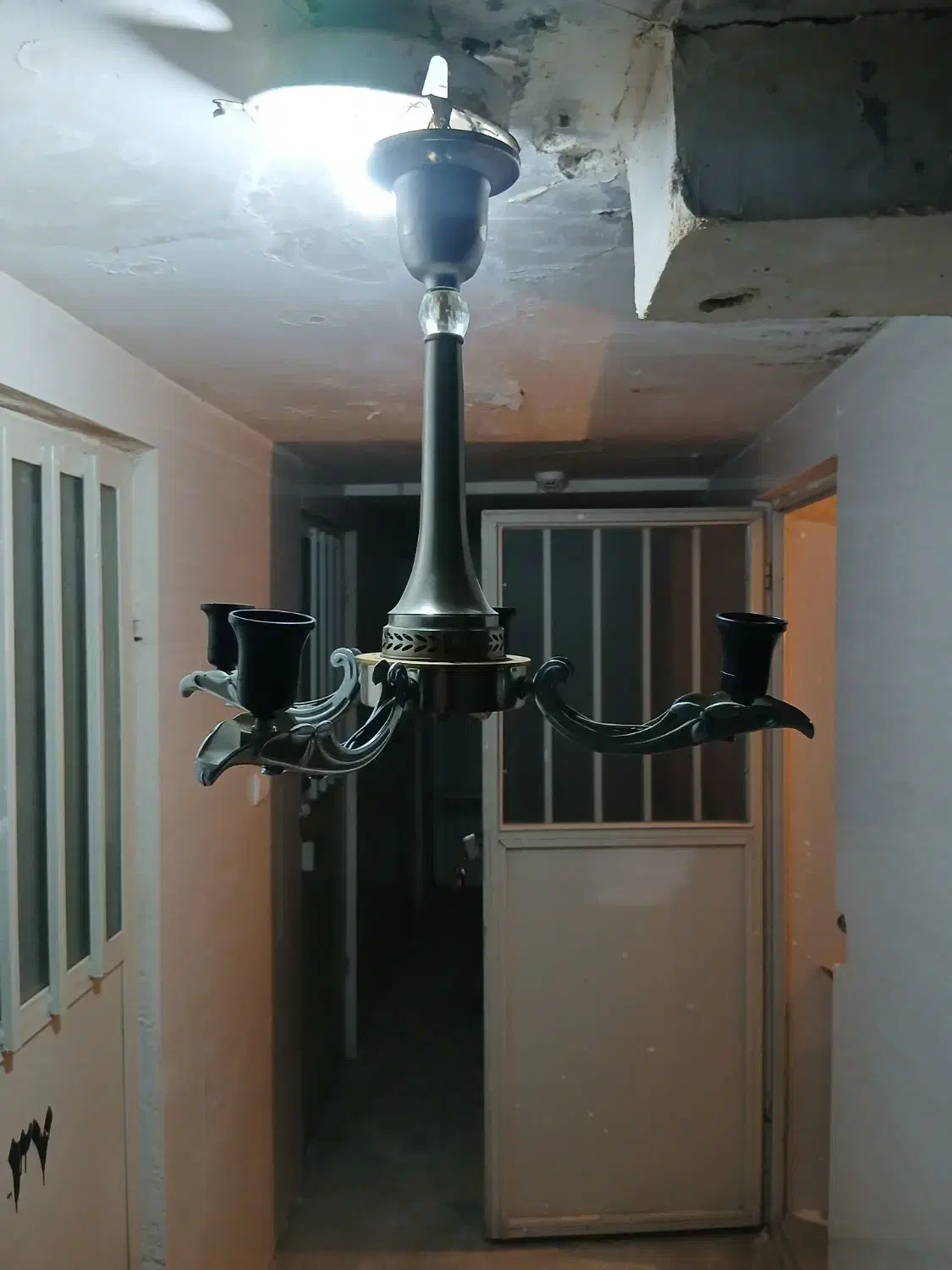 لوستر ۴شعله|لوستر و چراغ آویز|کرج, شهرک بنفشه|دیوار