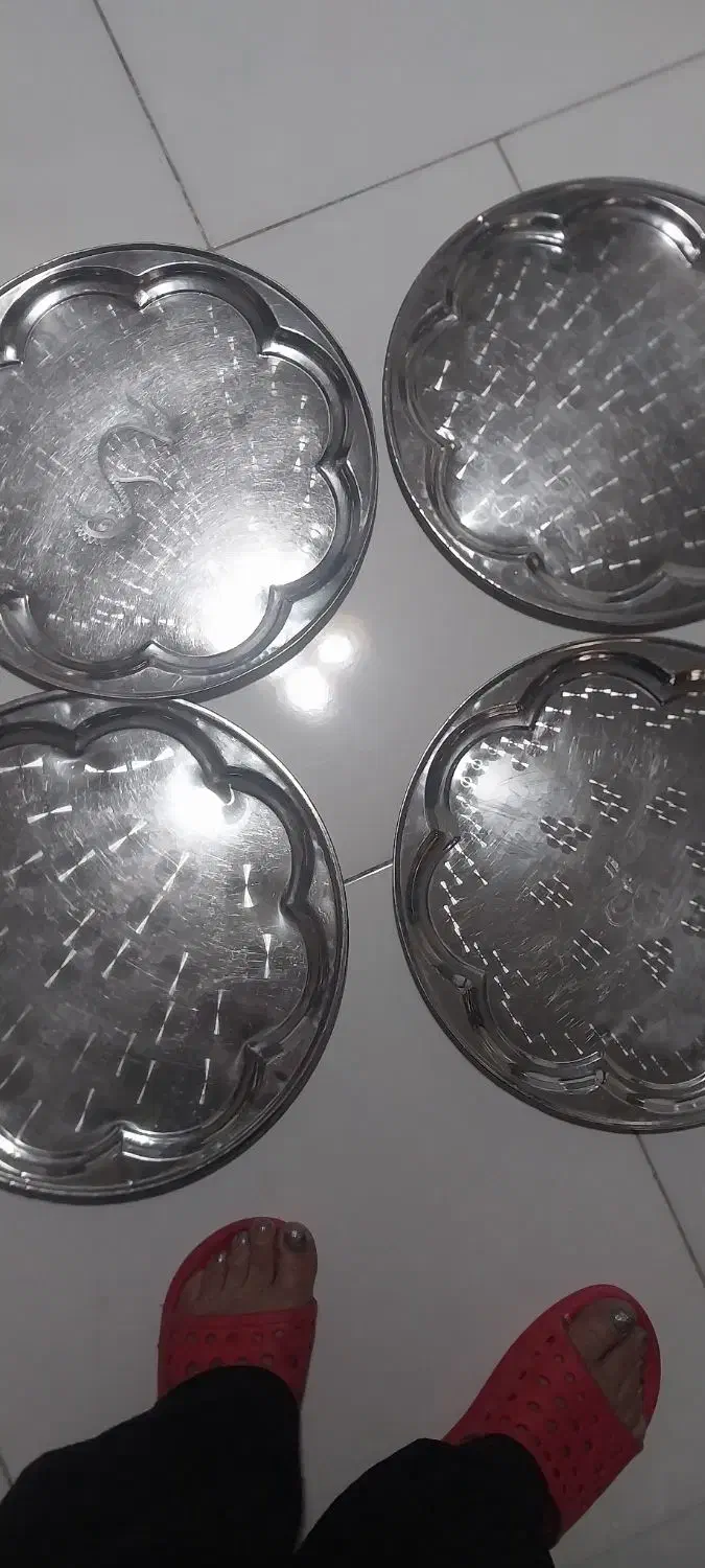 سینی های قدیمی|ظروف سرو و پذیرایی|فولادشهر, B8|دیوار