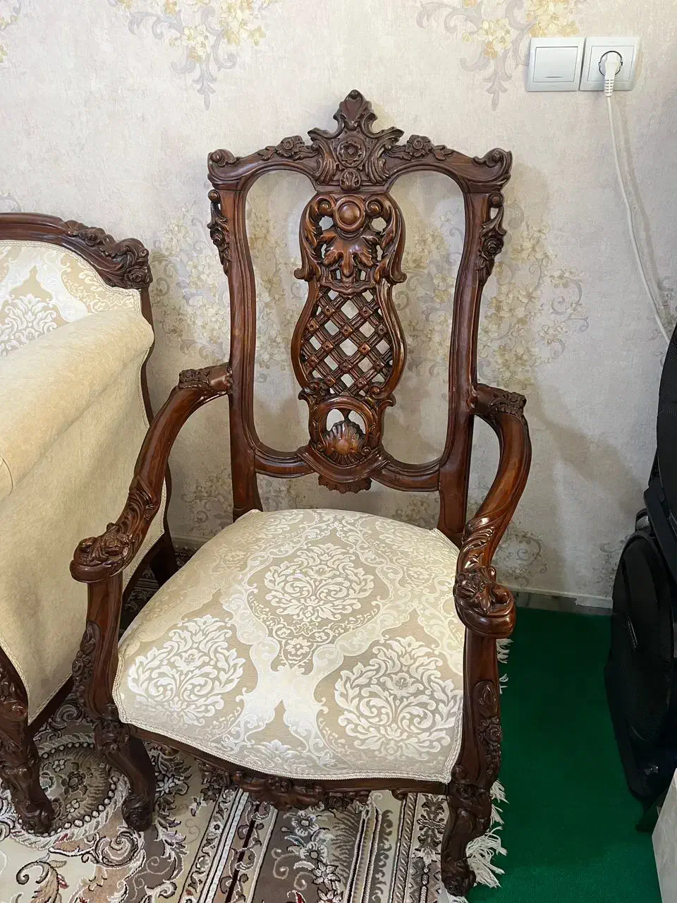 مبلمان ۹نفره چپندر|مبلمان خانگی و میز عسلی|مشکین‌دشت, |دیوار