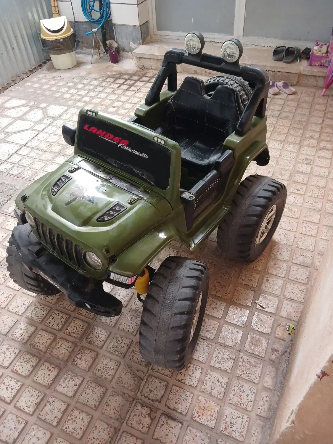 ماشین شارژی شاسی بلند ۴موتوره|اسباب‌بازی بچه|کرمانشاه, |دیوار