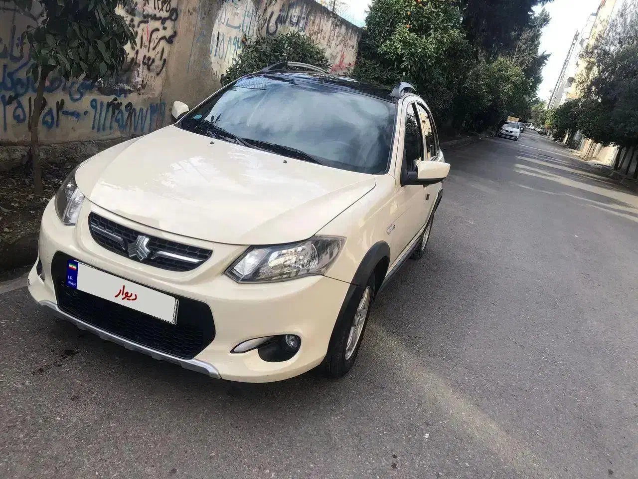 خودرو کوئیک R کرم مشکی|خودرو سواری و وانت|فرح آباد, |دیوار