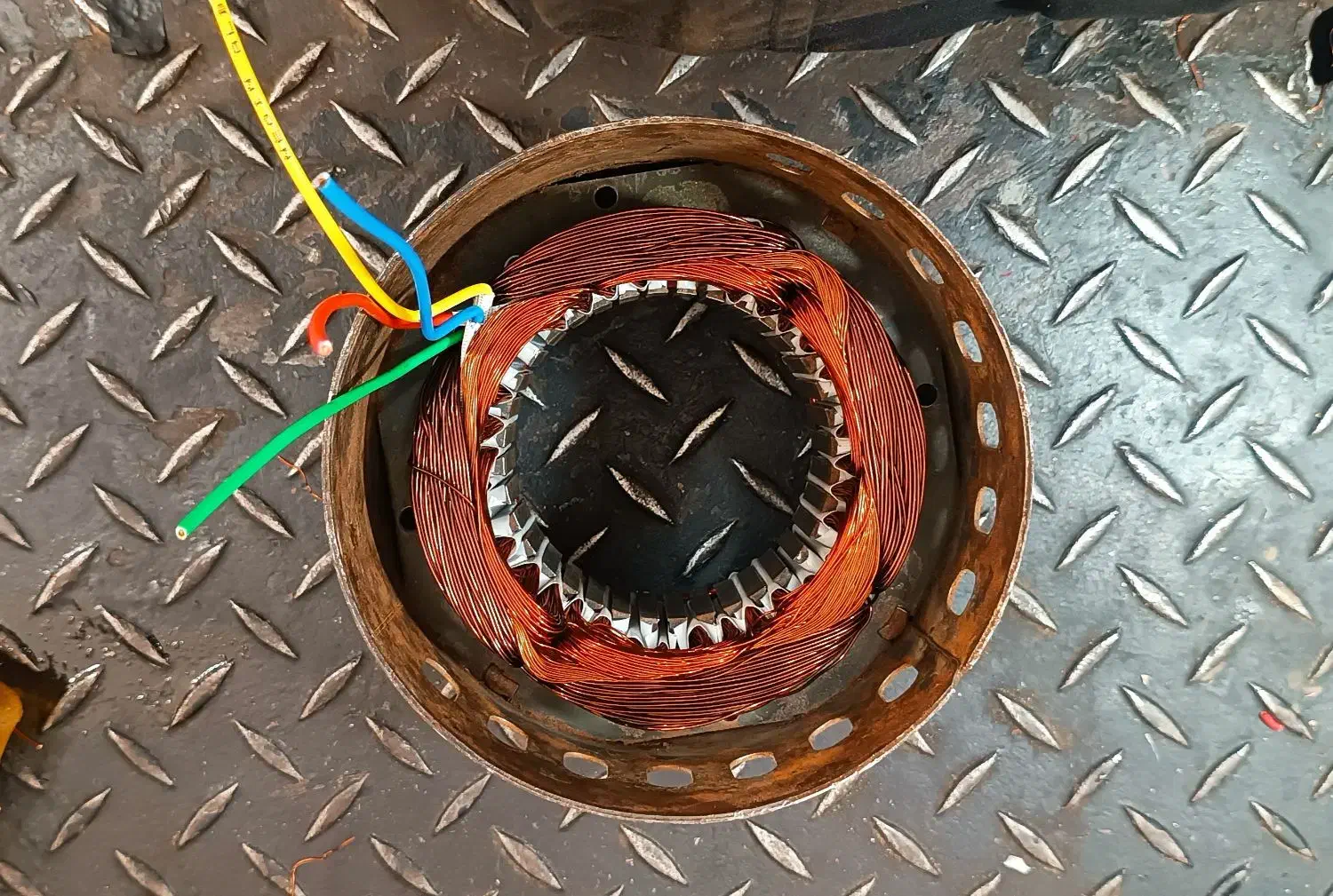 سیم پیچی و تعمیرات پمپ آب ، بالابر و دینام کولر|خدمات پیشه و مهارت|قرچک, زیبا شهر|دیوار