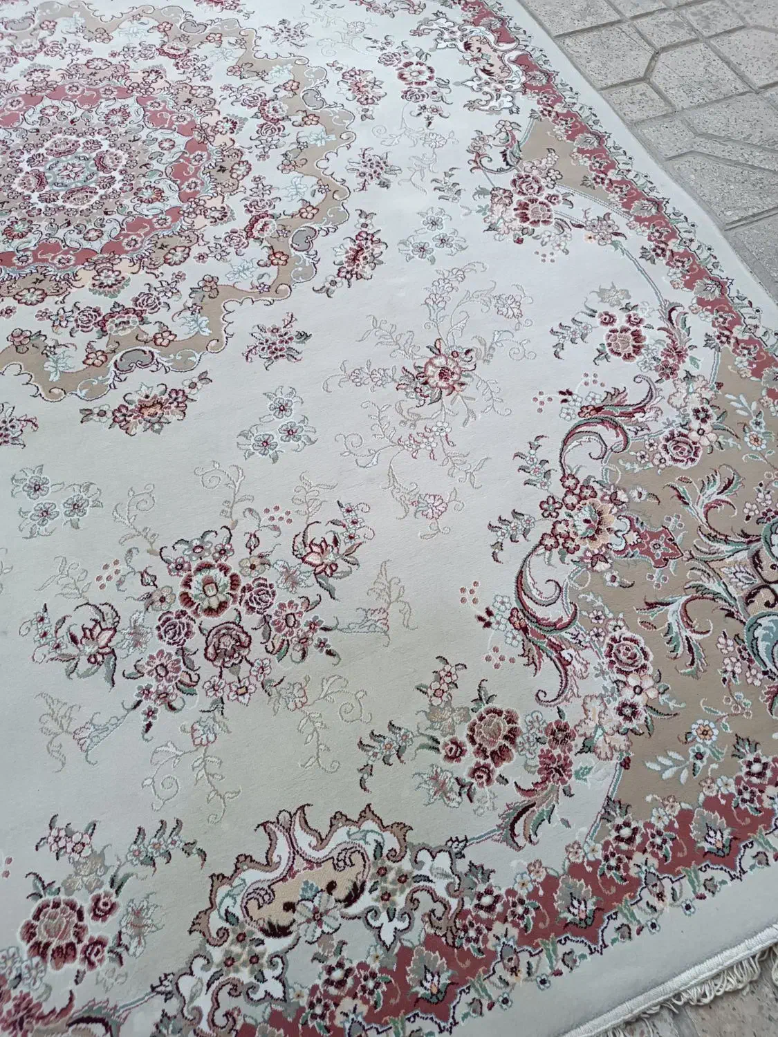 یک عدد فرش ۶متری تمام نخ فرش مشهد|فرش|مشهد, سپاد|دیوار