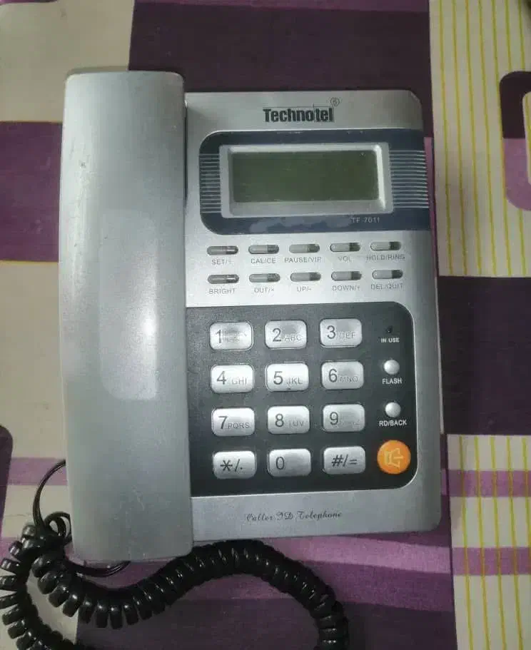 تعدادی گوشی تلفن و فاکس|تلفن رومیزی|کرج, شهرک مترو|دیوار