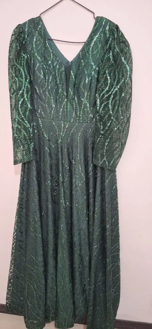 لباس مجلسی فروش فوری|لباس|اندیشه, اندیشه فاز ۱|دیوار