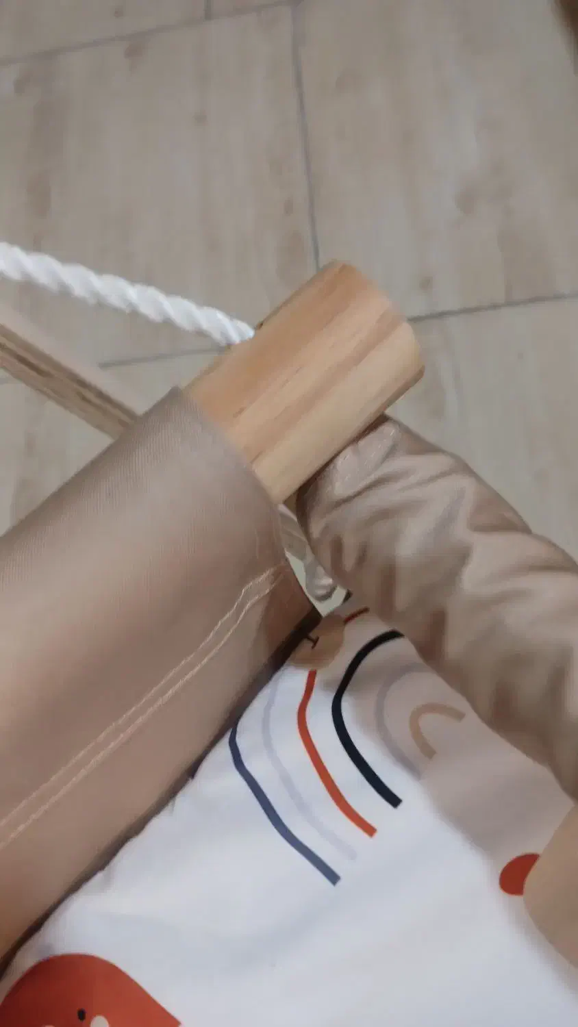 گهواره کناره تختی|تخت و صندلی بچه|لاهیجان, شهید آوینی|دیوار