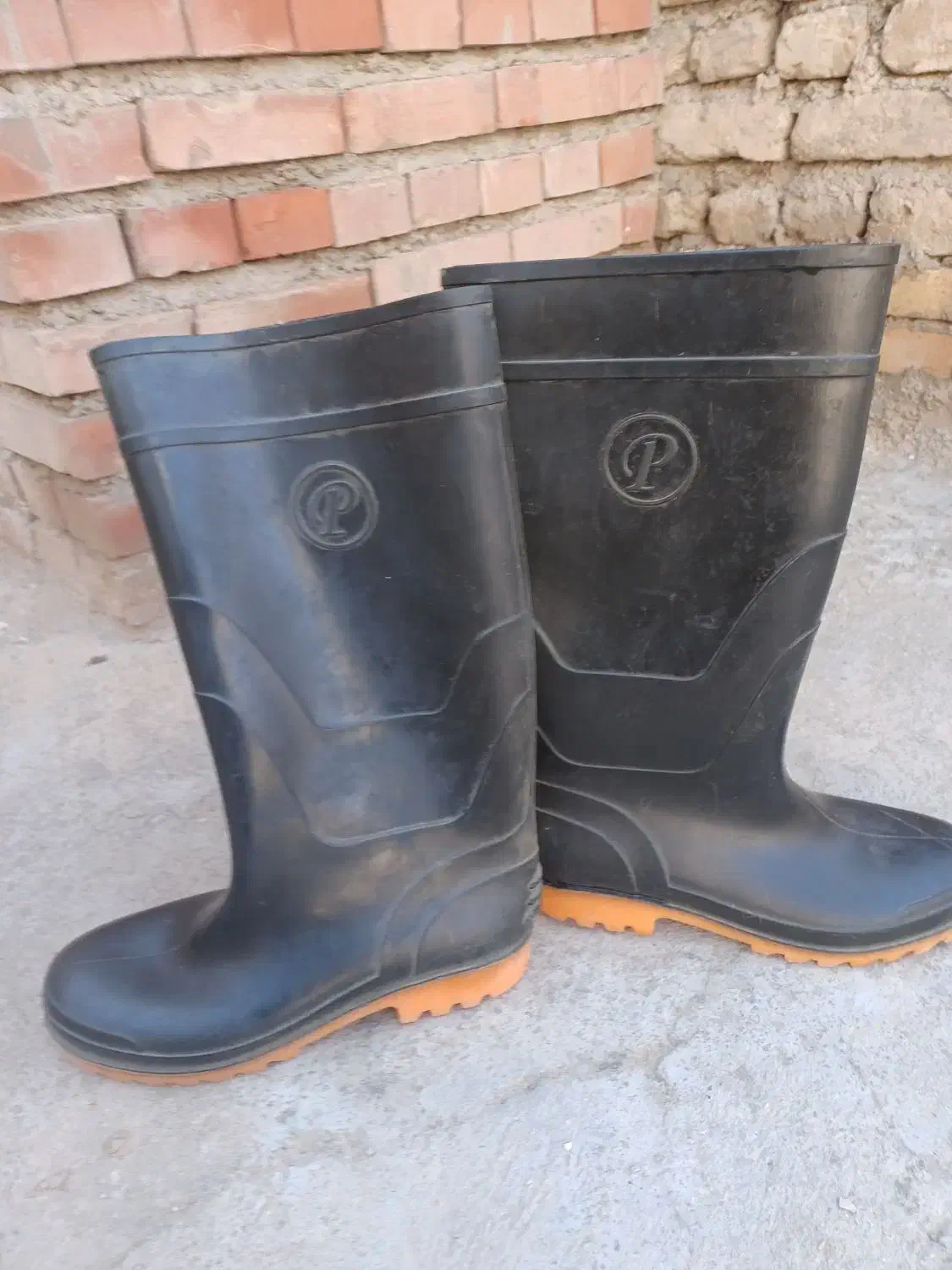 چکمه|کیف، کفش، کمربند|بجنورد, |دیوار