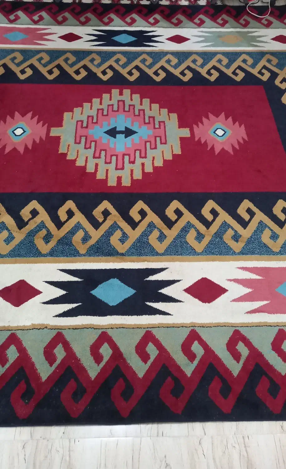 فرش ۱۲ متری|فرش|میانه, |دیوار