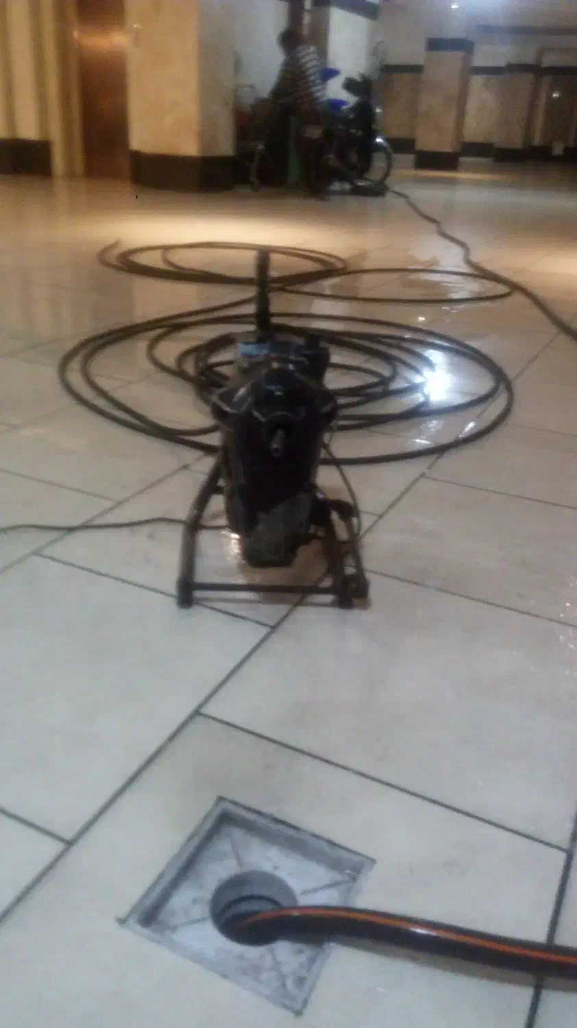 لوله بازکنی تخلیه چاه لواسان اوشان فشم میگون|خدمات پیشه و مهارت|فشم, |دیوار