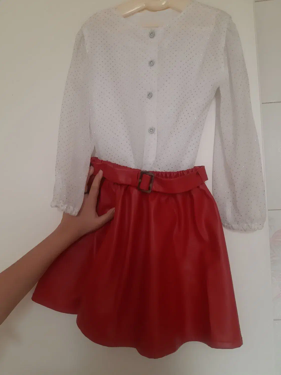 بلوز و دامن یلدایی|کفش و لباس بچه|تهران, خواجه نظام الملک|دیوار