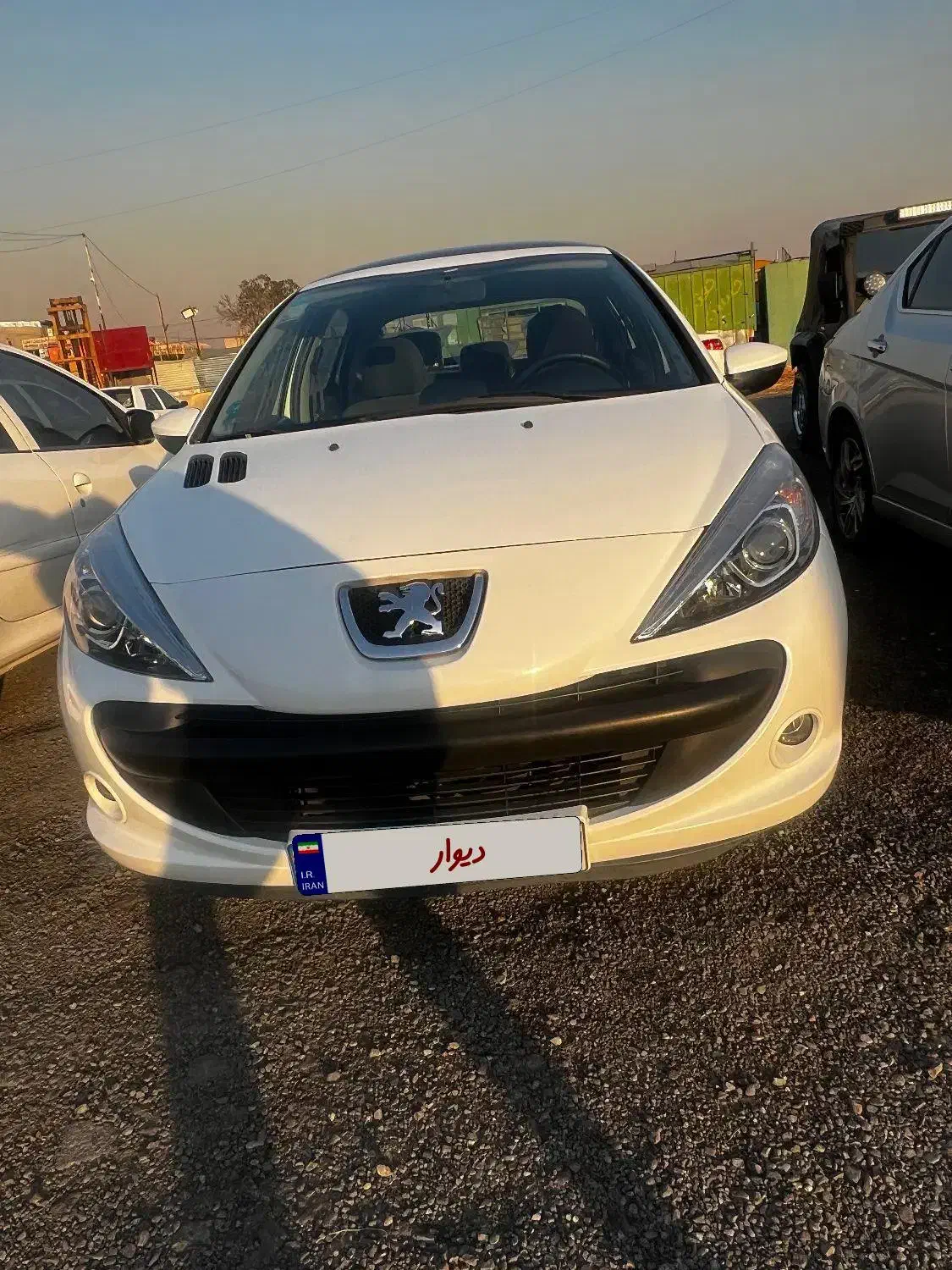 پژو۲۰۷ پانا ۴۰۲|خودرو سواری و وانت|شهر ری, بازار آهن|دیوار