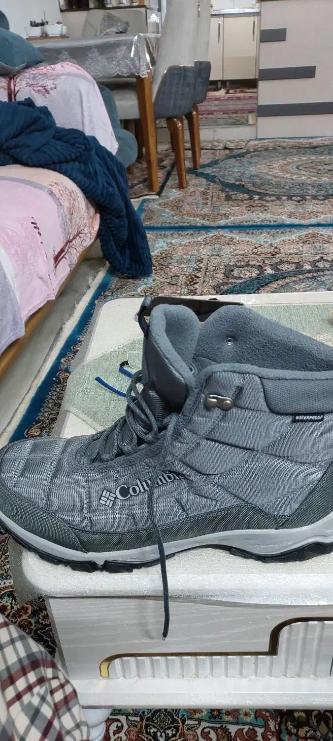 کفش کوهنوردی کلمبیا اصل چین|کوهنوردی و کمپینگ|قدس, شهر‌قدس|دیوار