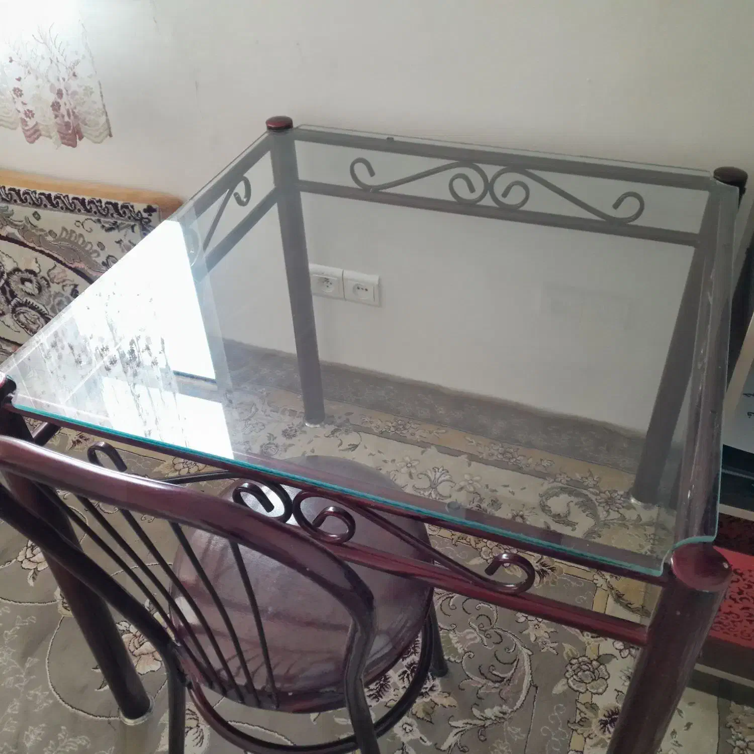 میز ناهار خوری ۴نفره|میز و صندلی غذاخوری|قروه, |دیوار