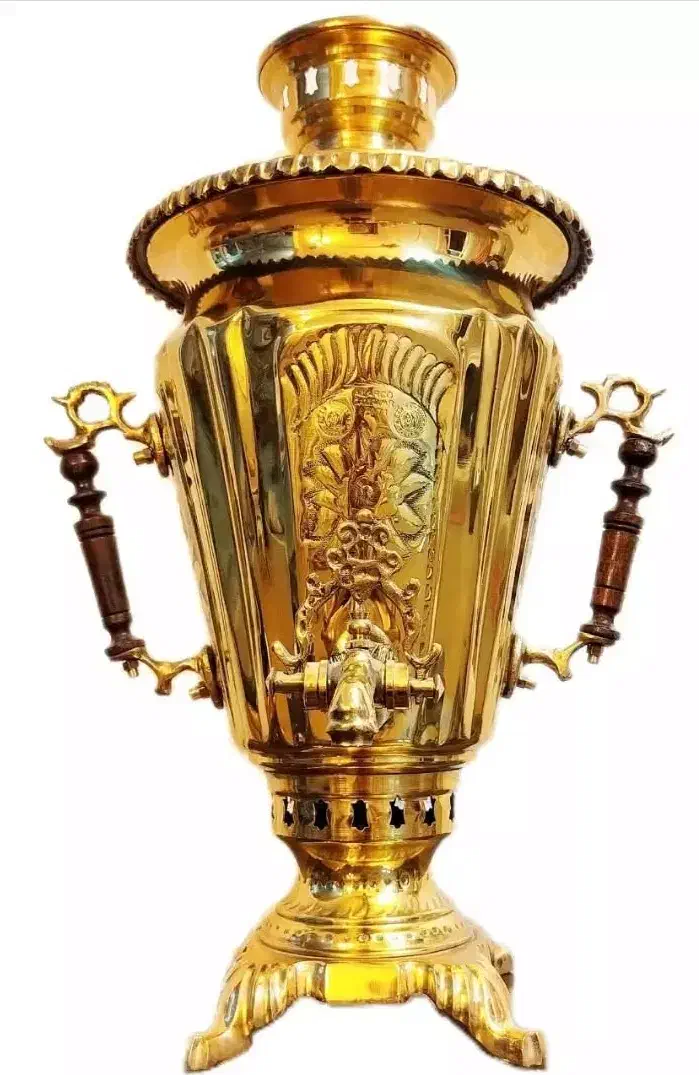 سماور برنجی ۱۰ لیتر قدیم تبریز|کلکسیون اشیاء عتیقه|قم, دورشهر|دیوار