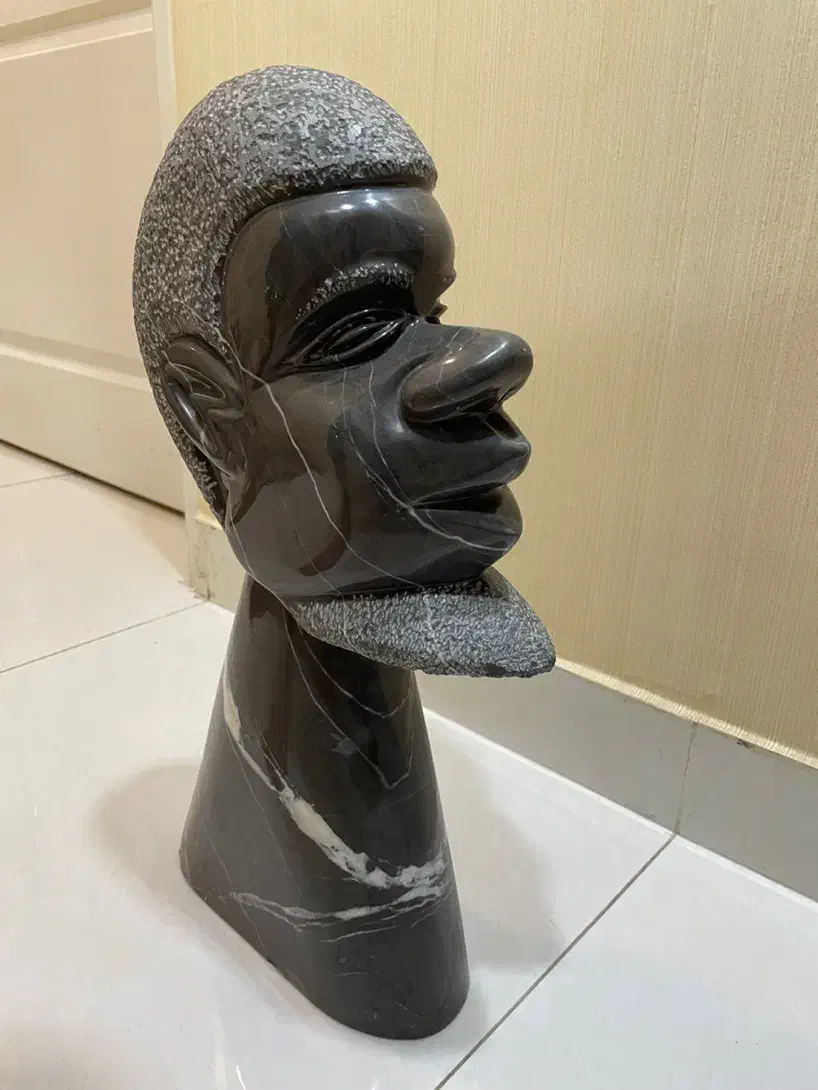 مجسمه سنگی نلسون ماندلا|کلکسیون اشیاء عتیقه|تهران, تهرانپارس شرقی|دیوار