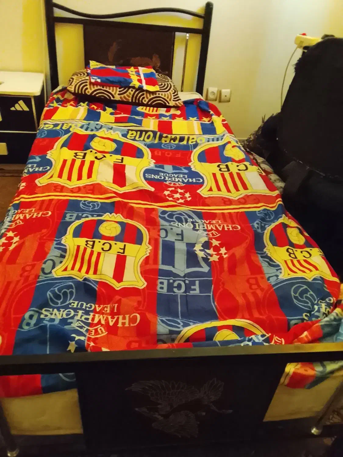 شاهین شهر دو عدد تخت خواب با تشک|تشک تختخواب|شاهینشهر, مخابرات (شهید بهشتی)|دیوار