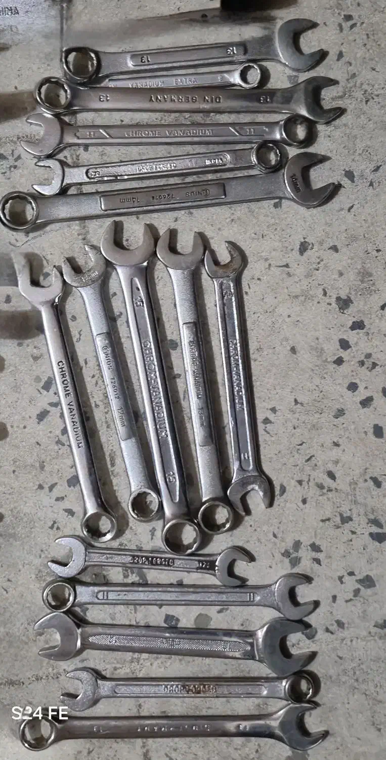 فروش آبزارآلات دستی و یک عدد قفل پدال آکبند|ابزارآلات|تهران, شهید اسدی|دیوار