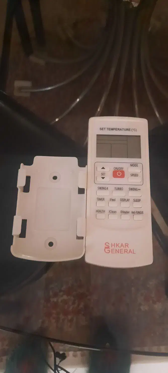 یکعدد ریموت کنترل کولر گازی جنرال مدل شاکر  نو|کولر گازی و فن‌کوئل|تهران, صادقیه|دیوار