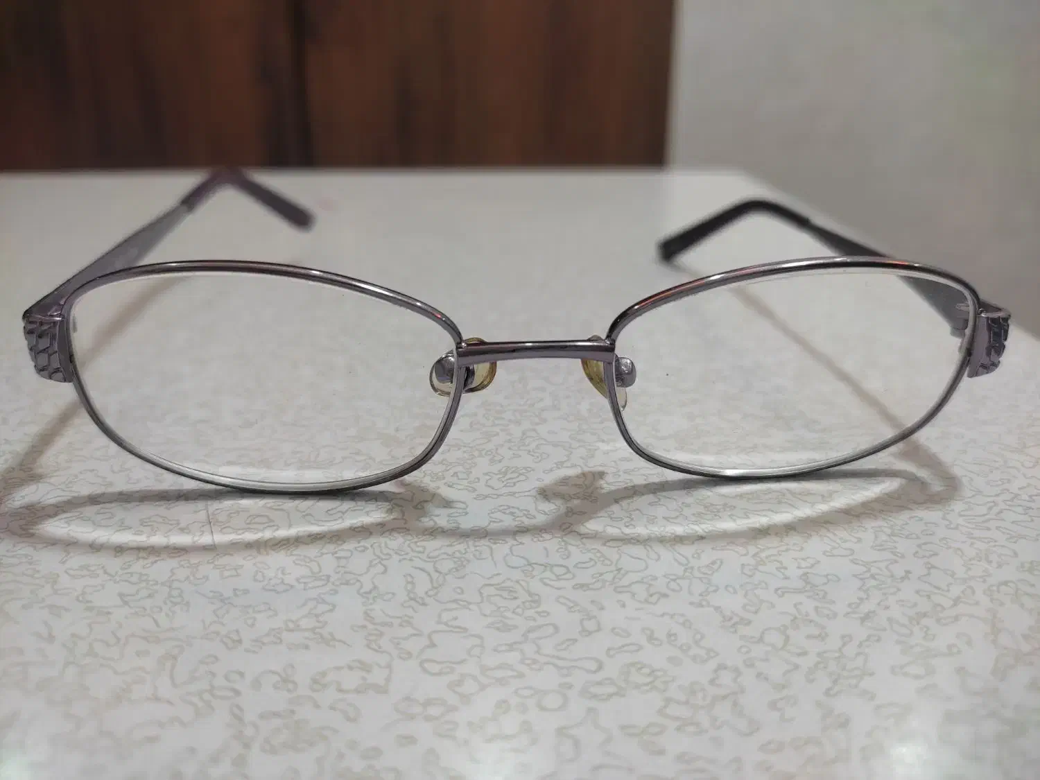 عینک طبی زنونه|آرایشی، بهداشتی، درمانی|برخوار, |دیوار