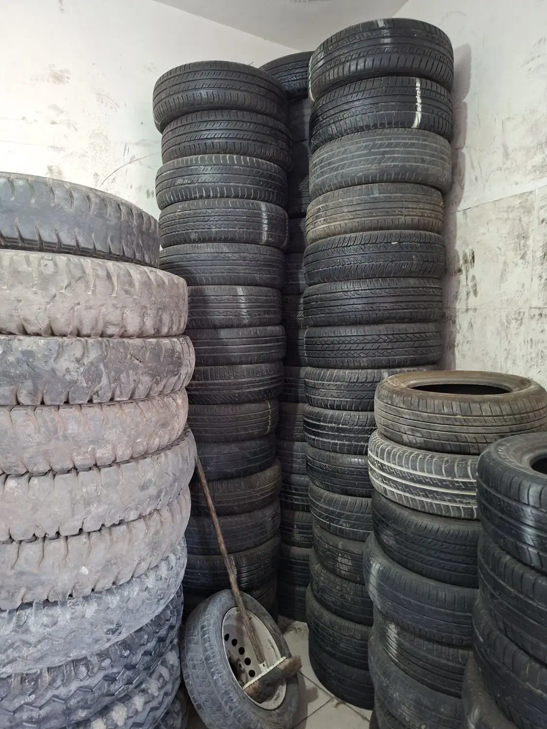 لاستیک 900.20|قطعات یدکی و لوازم جانبی|اسفراین, |دیوار