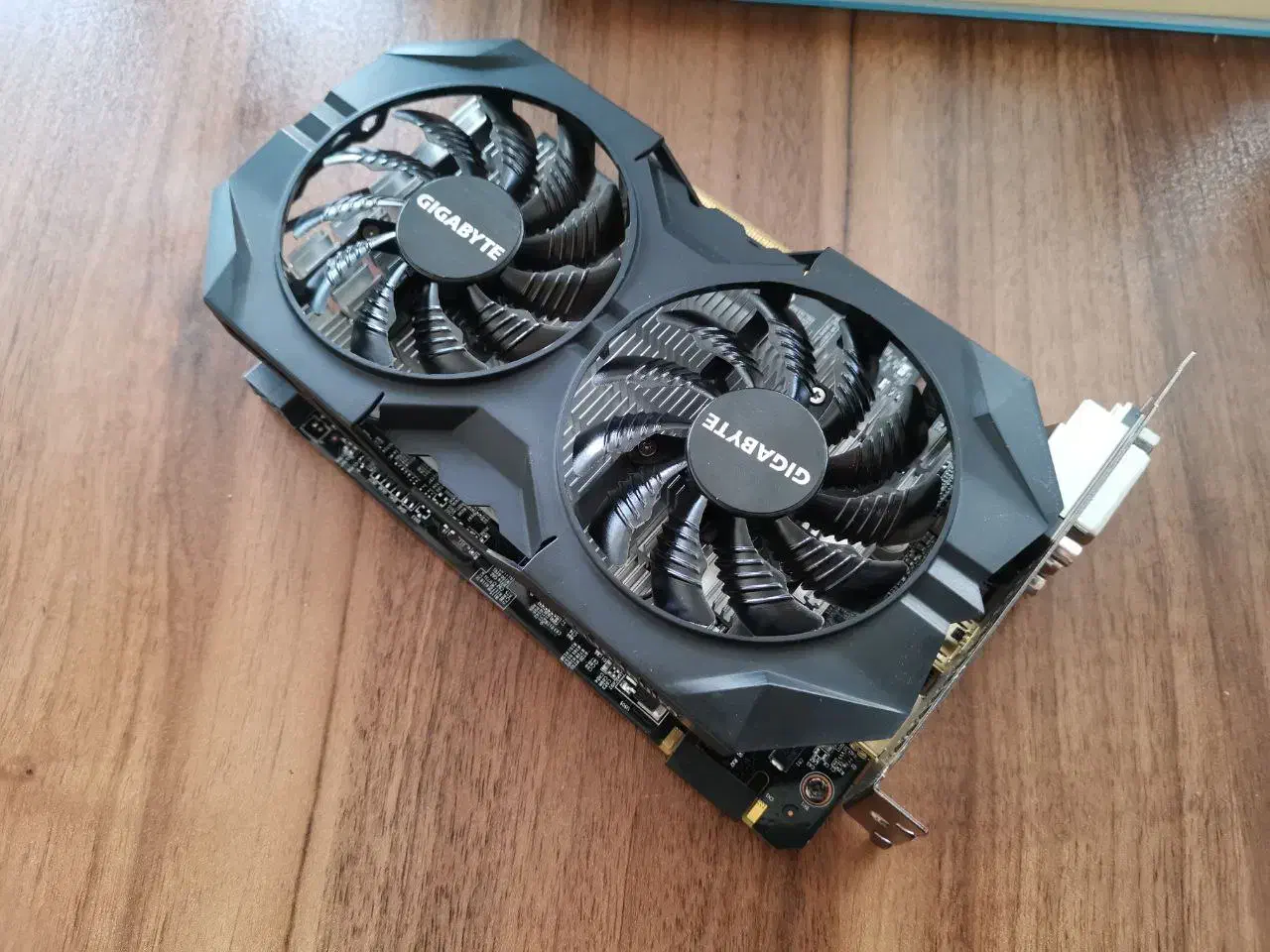 فروش کارت گرافیک|قطعات و لوازم جانبی رایانه|تهران, گیشا|دیوار