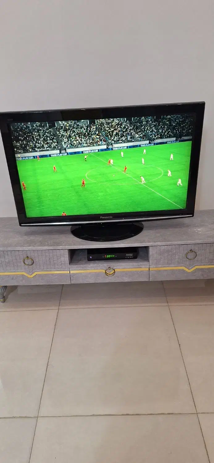 تلویزیون پاناسونیک ۴۰ اینچ|تلویزیون و پروژکتور|رشت, حمیدیان|دیوار
