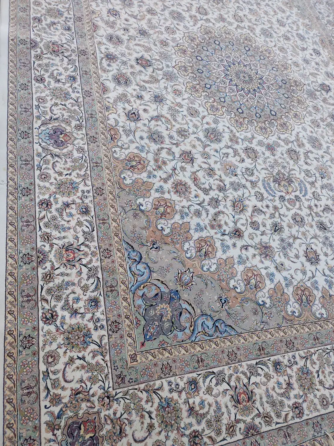 ۹ متری ۱۲۰۰ شانه تراکم۳۶۰۰|فرش|شیراز, نصر|دیوار