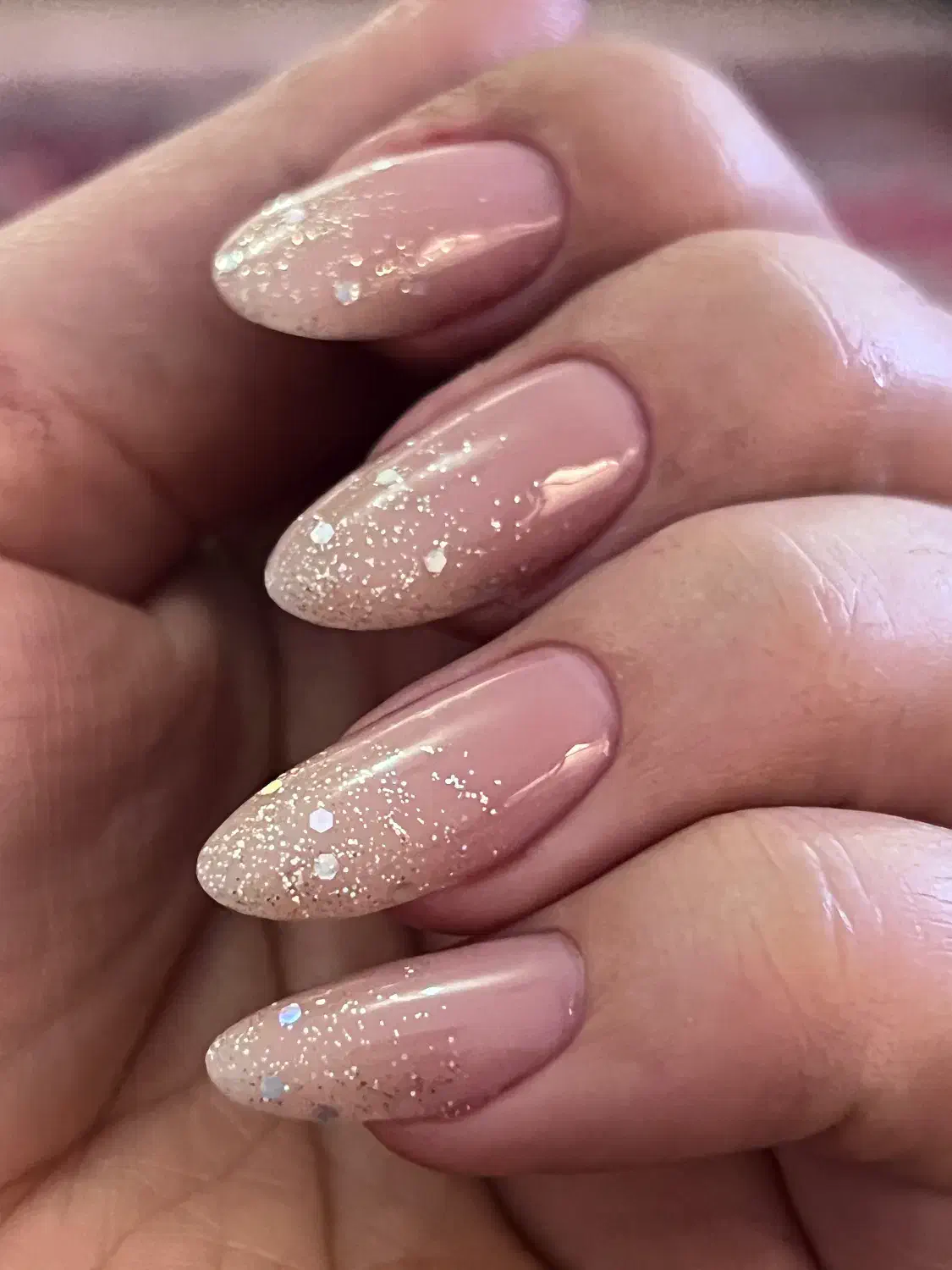 کاشت ناخن به مناسبت یلدا|خدمات آرایشگری و زیبایی|اصفهان, خواجه عمید|دیوار