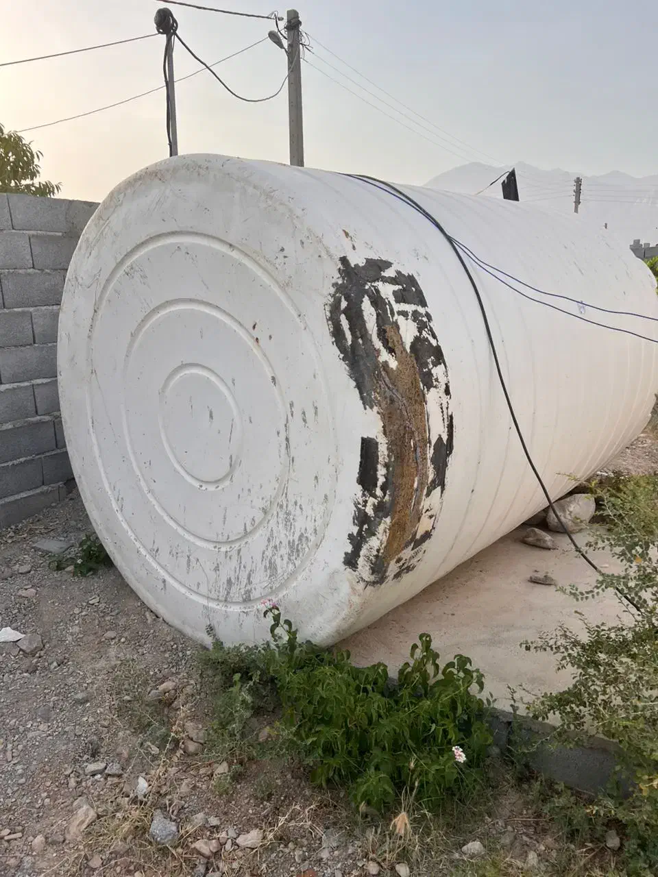 تعمیر و ترمیم مخزن پلی اتیلن|خدمات پیشه و مهارت|میناب, |دیوار