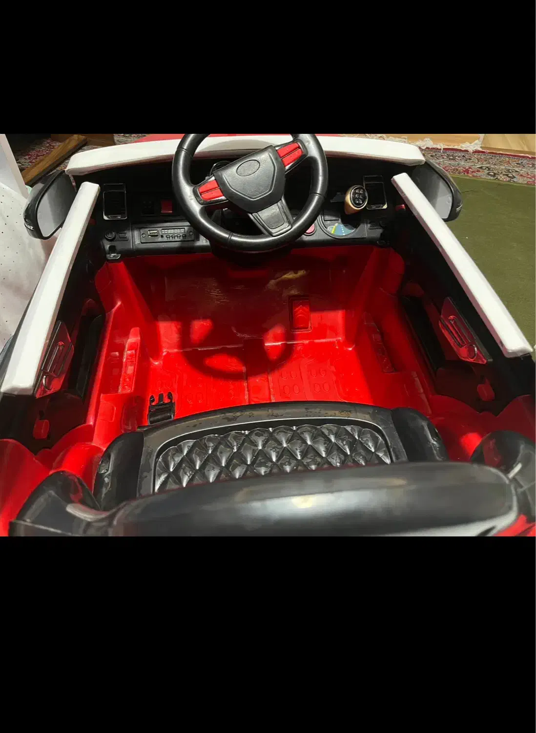 ماشین شارژی در حد نو (گیلاوند)|اسباببازی|دماوند, گیلاوند|دیوار