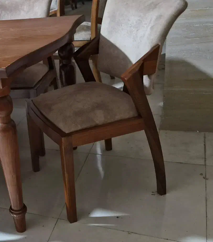 میزغذاخوری کاملا سالم و بدون استفاده نو|میز و صندلی غذاخوری|رشت, آزادگان|دیوار