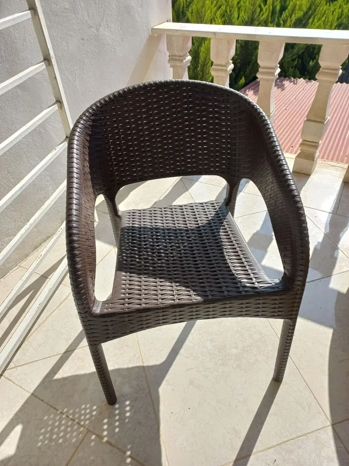 صندلی حصیری|صندلی و نیمکت|سرخرود, |دیوار