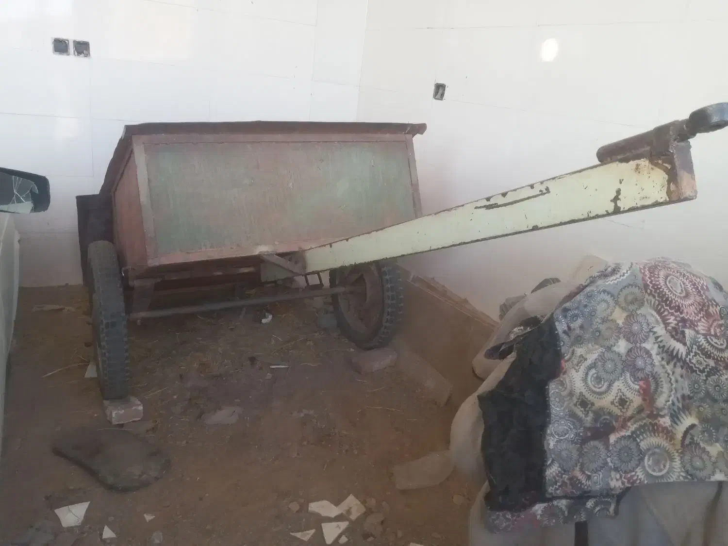 ابزار کار|ماشین‌آلات صنعتی|سرایان, |دیوار