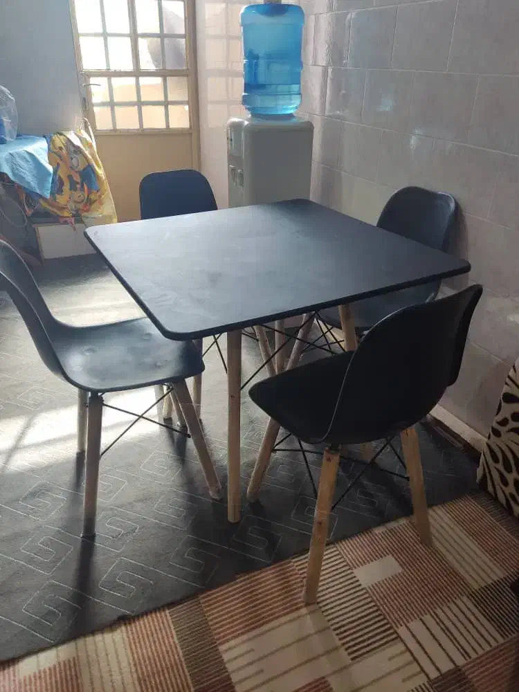 میز نهار خوری ۴نفره|میز و صندلی غذاخوری|بوشهر, |دیوار