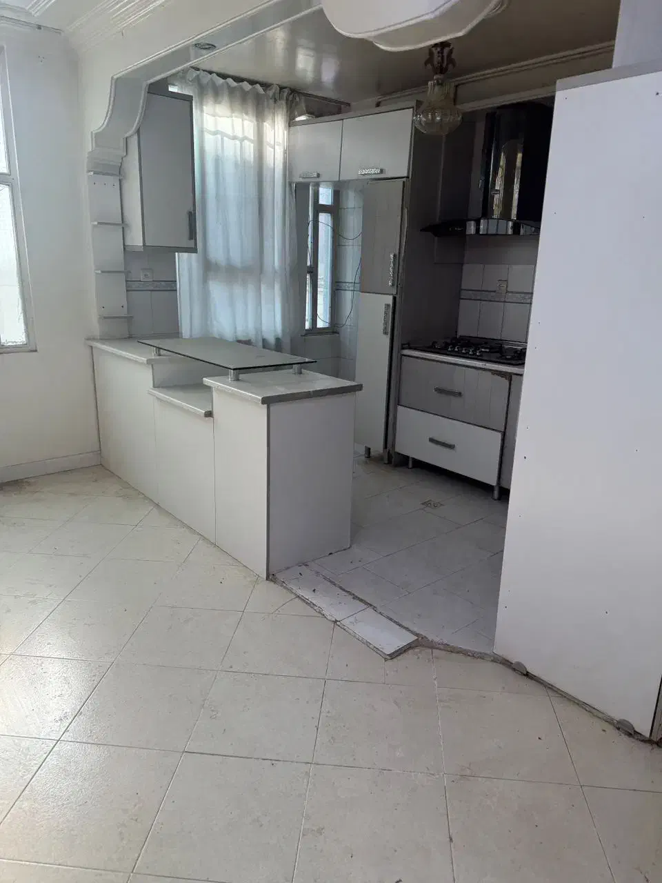 خانومی جهت آشپزی ونظافت منزل نیازمندم|استخدام سرایداری و نظافت|تهران, کیانشهر|دیوار