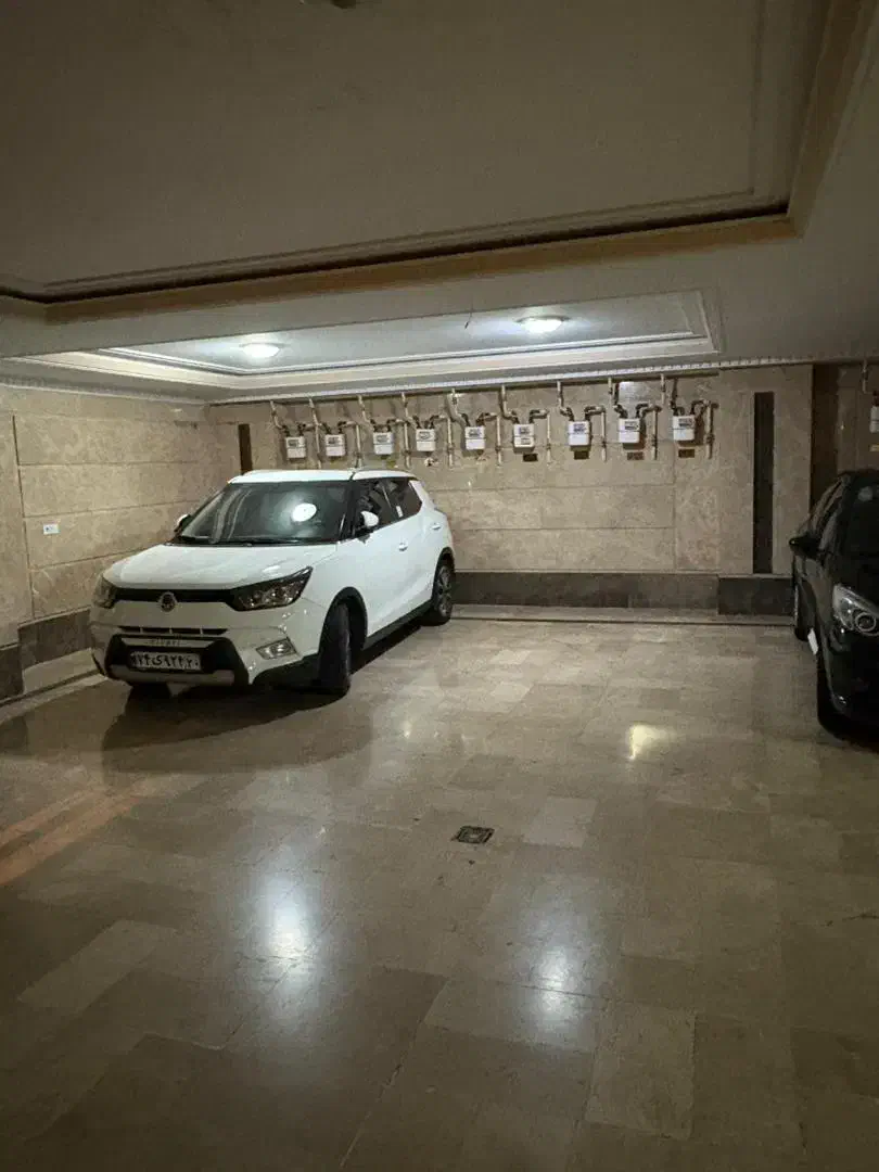 سرایدار زوج،آقا بیرون کار(فقط اتباع)|استخدام سرایداری و نظافت|تهران, درب دوم|دیوار