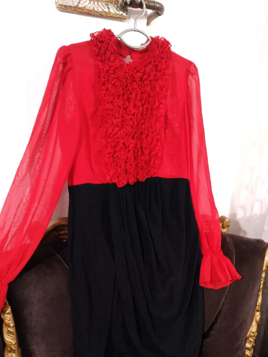 لباس مجلسی|لباس|شاندرمن, |دیوار