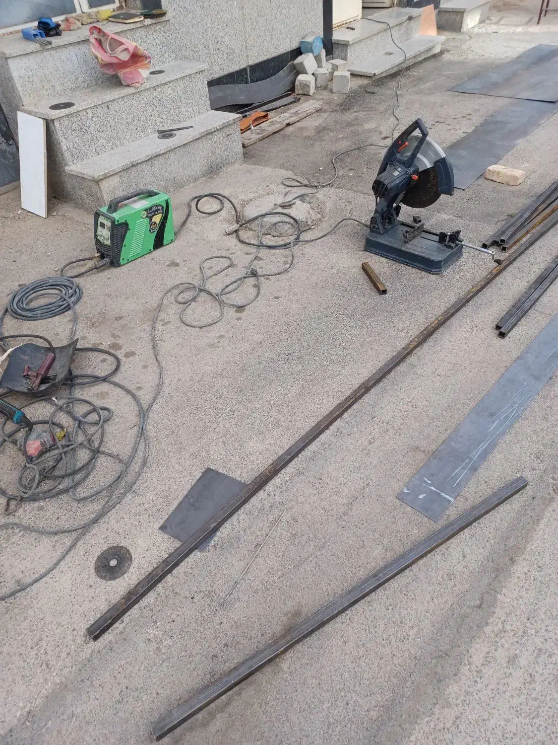 خدمات جوشکاری سیار حتی یک خال جوش|خدمات پیشه و مهارت|اصفهان, باغ نگاره|دیوار