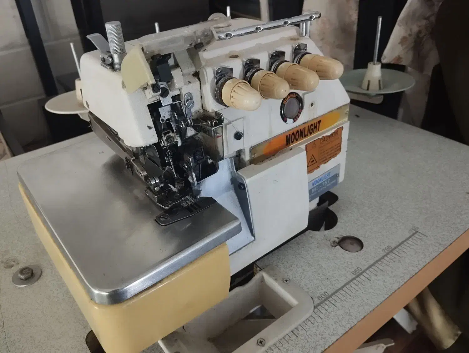 سردوز۵نخ|چرخ خیاطی و ریسندگی|پاکدشت, پاکدشت (مامازند)|دیوار