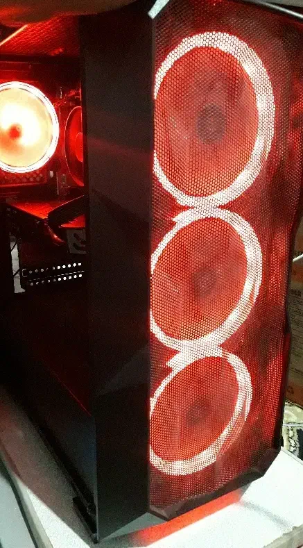 سیستم کیس و مانیتور گیمینگ، میز و صندلی و ..|رایانه رومیزی|سنندج, |دیوار