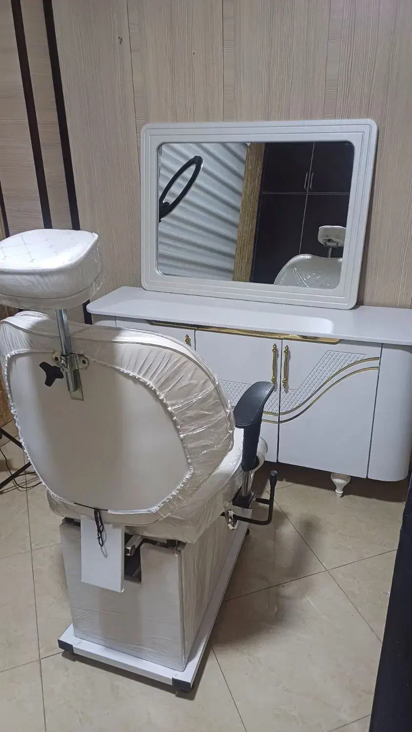 فروش لوازم آرایشگاهی زنانه|آرایشگاه و سالن‌های زیبایی|رشت, بازار|دیوار