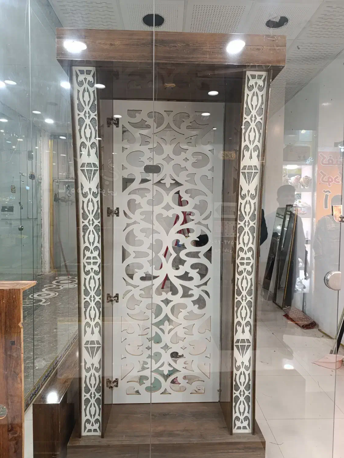 ویترین مغازه|بوفه، ویترین، کنسول|قوچان, |دیوار