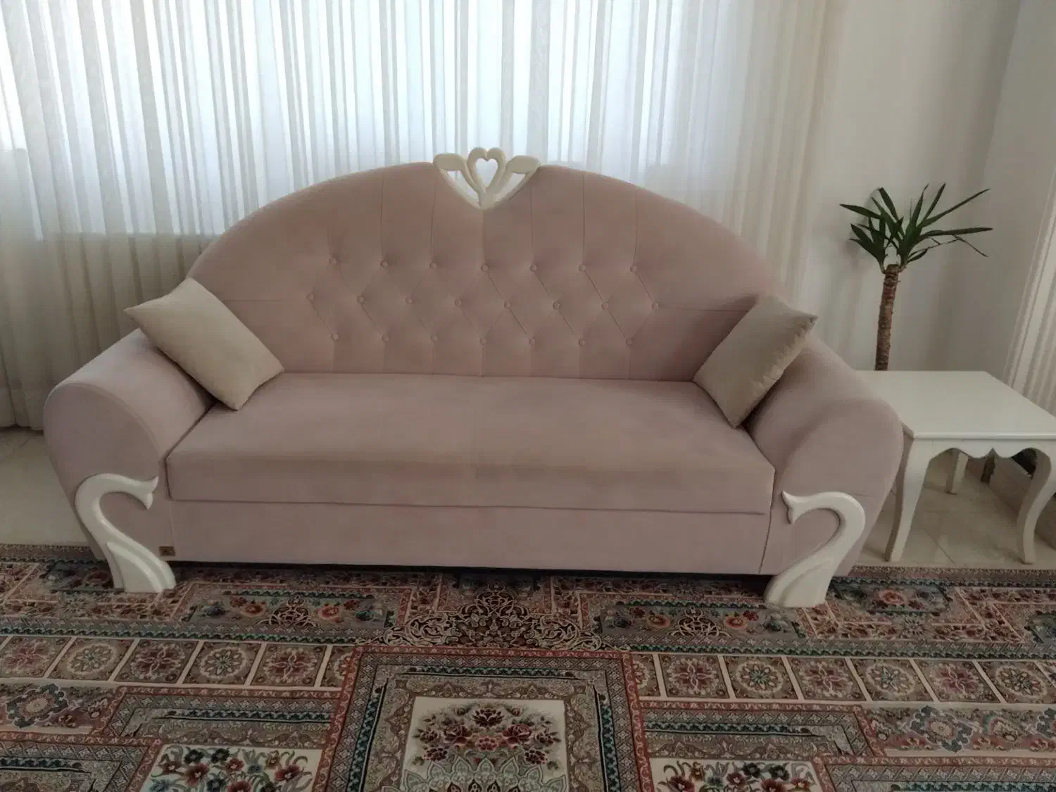 مبلمان ۷نفره به همراه میز وعسلی|مبلمان خانگی و میز عسلی|رشت, لاکانی|دیوار